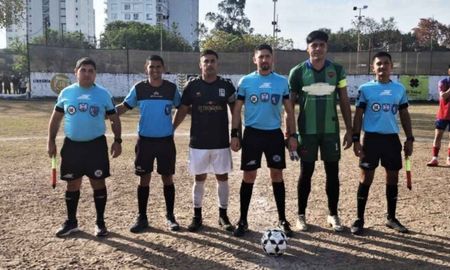 La Perla venció agónicamente a Nacional y sigue como único líder de la Liga Santafesina de Fútbol. Foto: prensa LSF. La Perla venció agónicamente a Nacional y sigue como único líder de la Liga Santafesina de Fútbol. Foto: prensa LSF.