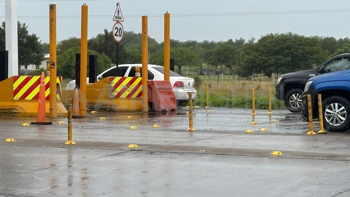 Los detenidos iban a bordo de un automóvil Volkswagen Bora. Los detenidos iban a bordo de un automóvil Volkswagen Bora.