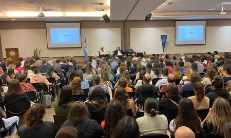 La charla abierta sobre el presupuesto universitario se realizó este jueves en la Facultad de Ciencias Económicas. La charla abierta sobre el presupuesto universitario se realizó este jueves en la Facultad de Ciencias Económicas.