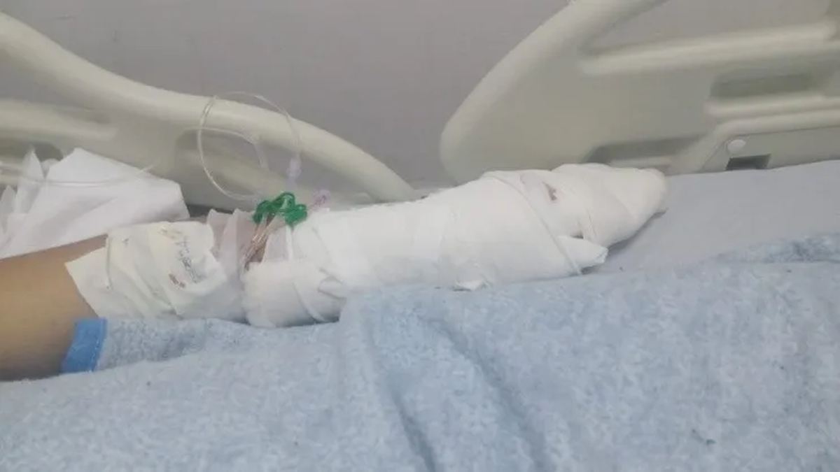 Mario Fabián Encina fue atacado por sus primos debido a una disputa por terrenos. Mario Fabián Encina fue atacado por sus primos debido a una disputa por terrenos.