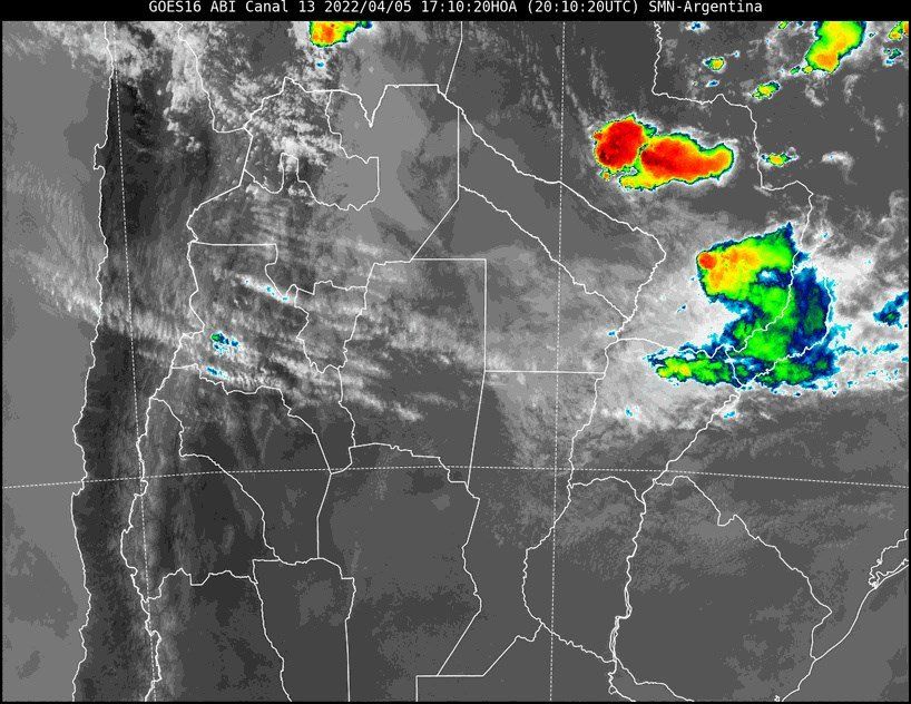 En la imagen satelital se observa el cielo con nubosidad en la provincia que se incrementa en su cuarto noreste.