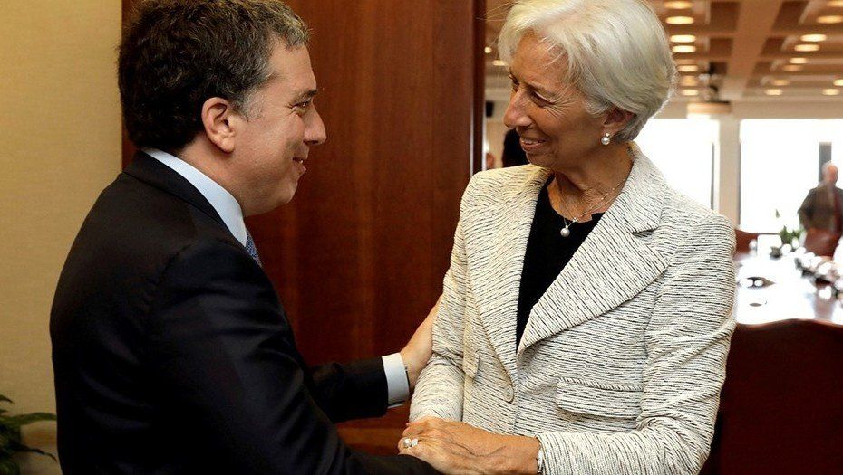 Vencen Lebac y el Central buscará que no se dispare el dólar