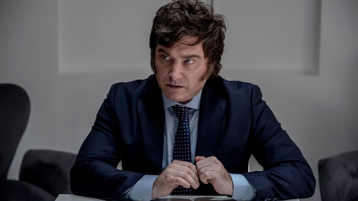 Javier Milei se encuentra en el ojo de la tormenta. Javier Milei se encuentra en el ojo de la tormenta.