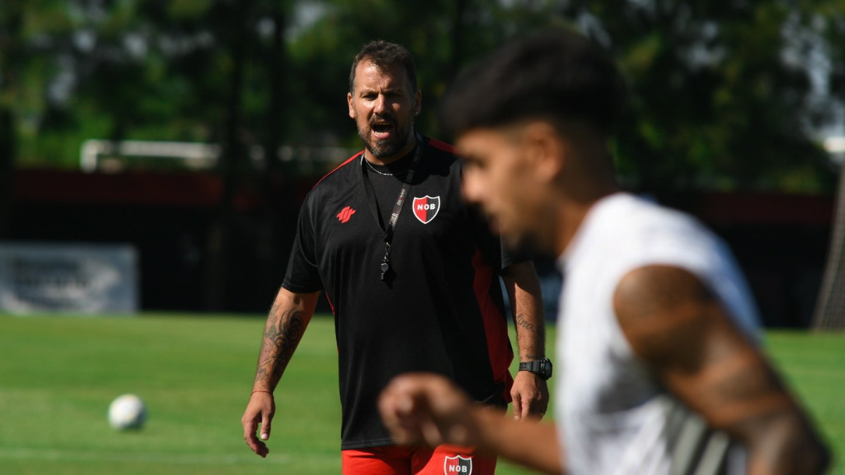 ¿Qué hizo? La decisión que tomó el Ogro Fabbiani para su debut como DT de Newells
