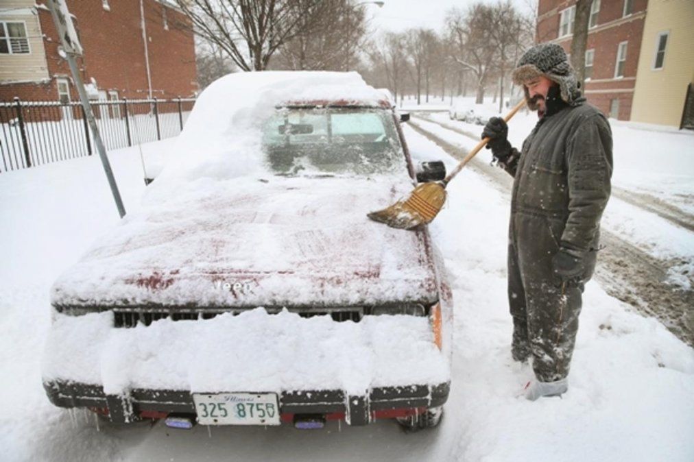 Chicago, la ciudad que combate la ola polar con estufas en la calle