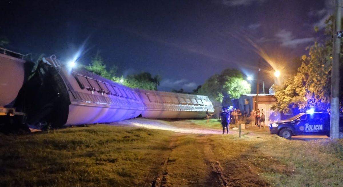 Una formación del Belgrano Cargas descarriló en la medianoche de este sábado en el norte de la ciudad de Santa Fe.