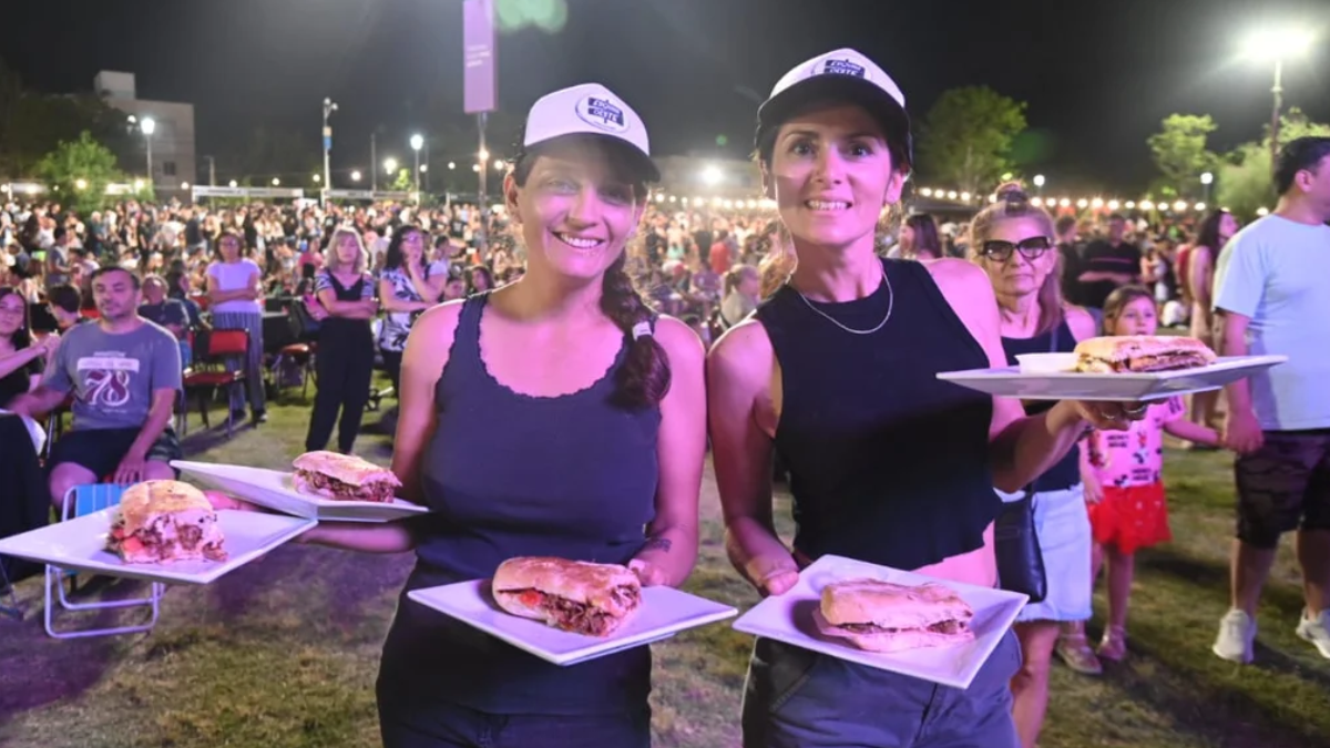 Es un evento al aire libre para toda la familia. Foto: Agencia Noticias Argentinas - Municipalidad de Godoy Cruz. Es un evento al aire libre para toda la familia. Foto: Agencia Noticias Argentinas - Municipalidad de Godoy Cruz.