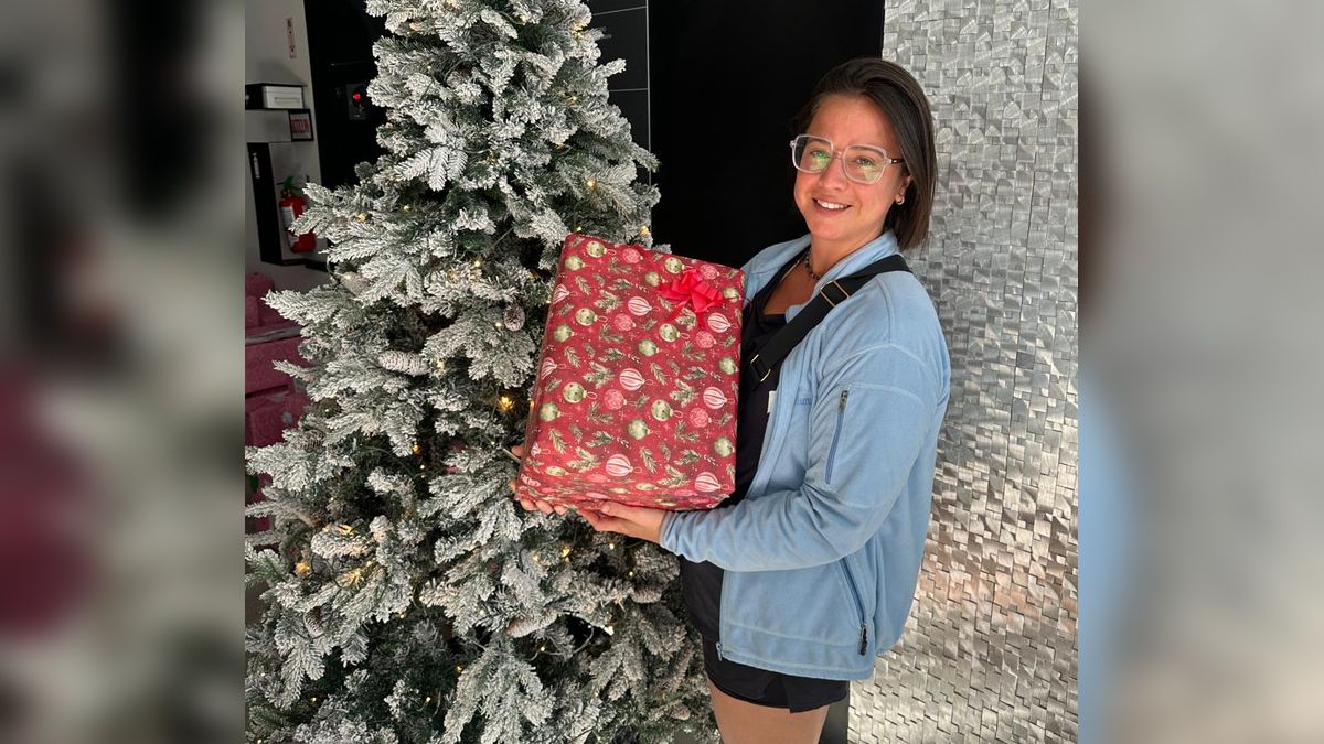 La campaña solidaria que AIRE impulsa junto al Movimiento Los Sin Techo continúa sumando cajas navideñas. La campaña solidaria que AIRE impulsa junto al Movimiento Los Sin Techo continúa sumando cajas navideñas.