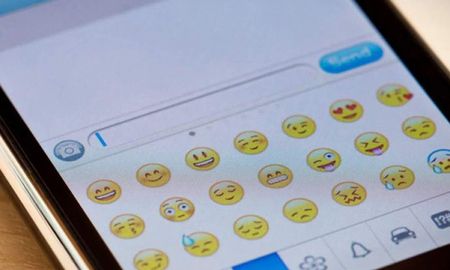 WhatsApp emojis WhatsApp emojis