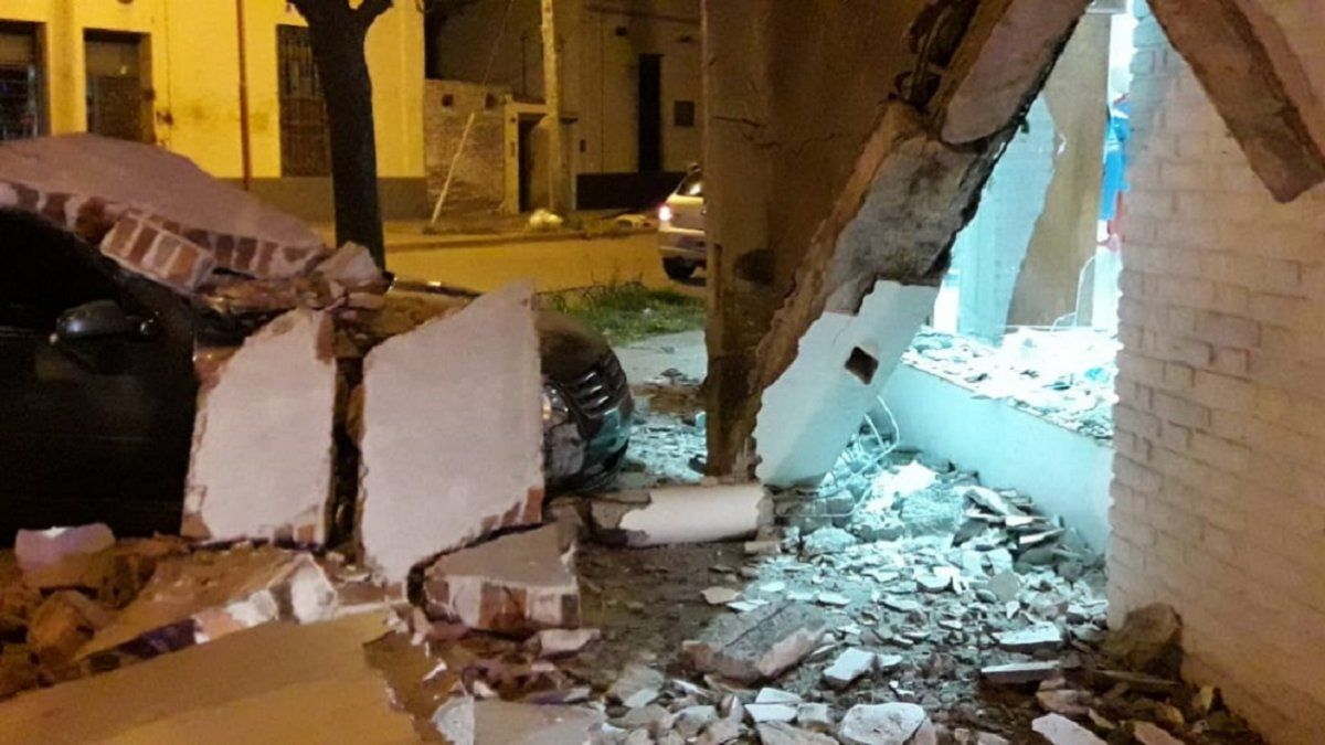 Accidente en San Justo - chocó el frente de un negocio&nbsp;