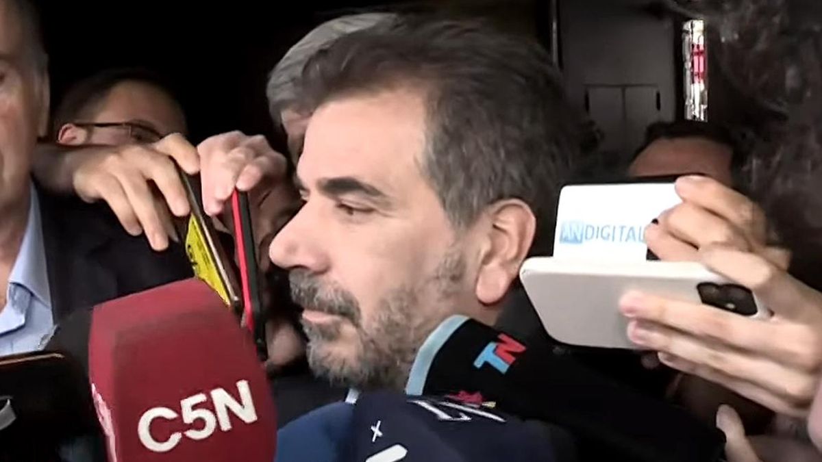 Al respecto de una posible candidatura del expresidente Macri, Ritondo advirtió que “nunca manifestó que quiere ser candidato" y agregó: "Eso es algo que definirá él”.