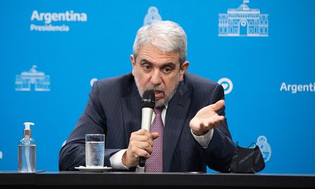 Mientras recrudecen las diferencias con el Gobierno de Santa Fe, en las últimas horas el Ministerio de Seguridad de la Nación comenzó a publicitar en redes sociales sus logros contra el narcotráfico en la ciudad de Rosario. Mientras recrudecen las diferencias con el Gobierno de Santa Fe, en las últimas horas el Ministerio de Seguridad de la Nación comenzó a publicitar en redes sociales sus logros contra el narcotráfico en la ciudad de Rosario.