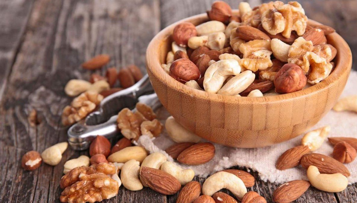 Ésta es la cantidad de frutos secos que hay que comer al día para 'quemar grasa' Ésta es la cantidad de frutos secos que hay que comer al día para 'quemar grasa'