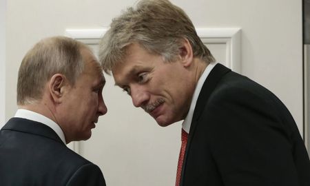 Peskov, vocero de Putin, aseguró que la seguridad del Kremlin iba a ser reforzada. Peskov, vocero de Putin, aseguró que la seguridad del Kremlin iba a ser reforzada.