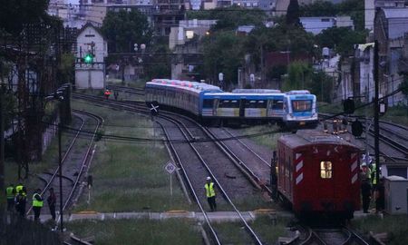 El descarrilamiento había ocurrido a la altura de las calles Timoteo Gordillo y Avenida Rivadavia, en Liniers. El descarrilamiento había ocurrido a la altura de las calles Timoteo Gordillo y Avenida Rivadavia, en Liniers.