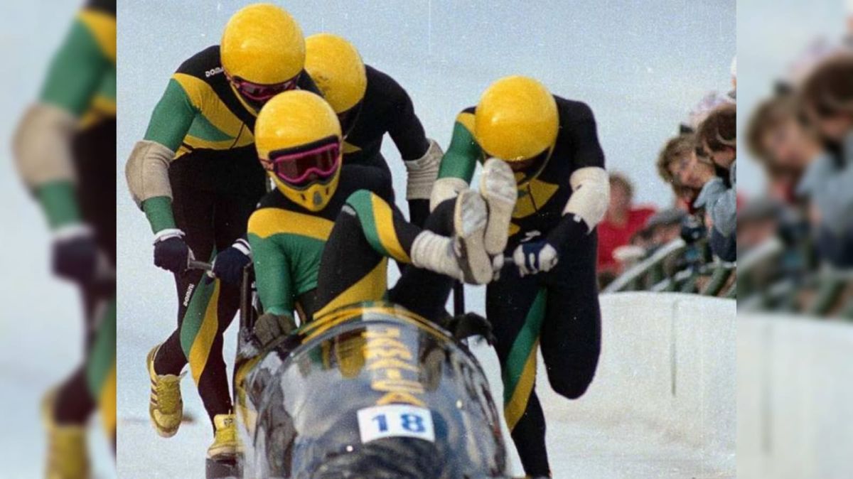 Quien ocupaba el primer lugar en el trineo, y conducía el mismo, era Dudley Stokes, quien había sido seleccionado para este puesto en base a su excepcional concentración y experiencia como piloto de helicópteros en la Fuerza de Defensa de Jamaica, que integraba con el grado de capitán.