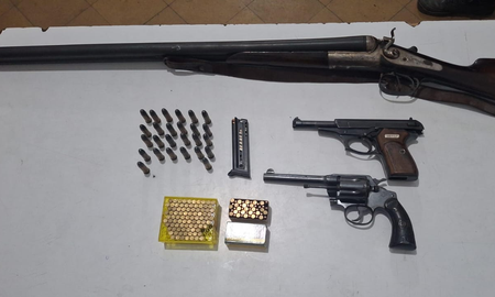 Las armas incautadas por la policía Las armas incautadas por la policía
