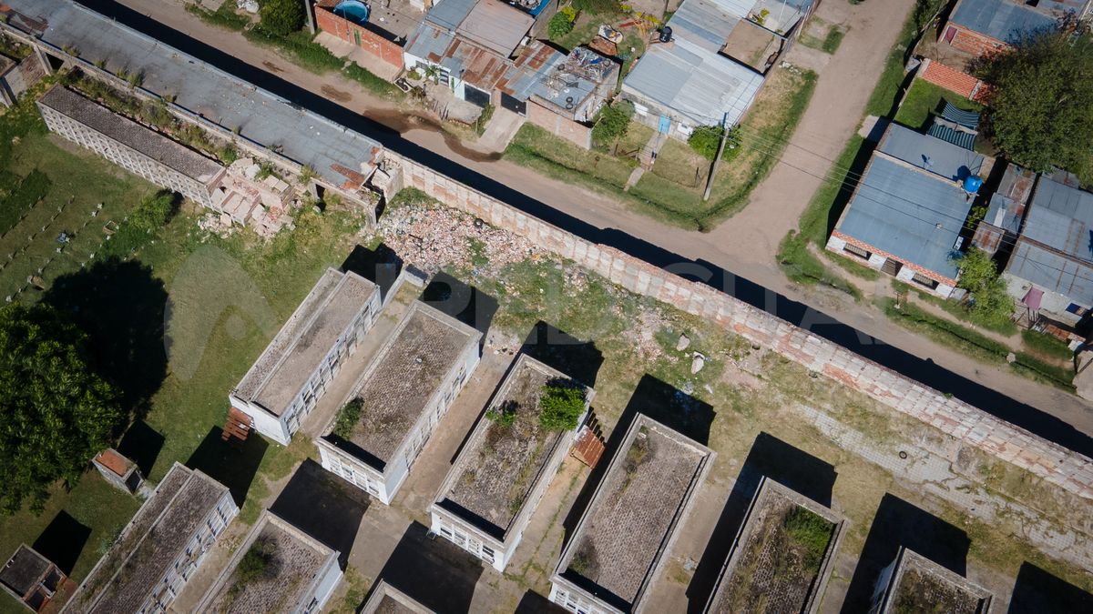 El ala suroeste donde se produjeron los últimos derrumbes en el cementerio municipal de Santa Fe. El ala suroeste donde se produjeron los últimos derrumbes en el cementerio municipal de Santa Fe.