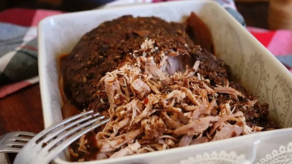 Receta de bondiola desmechada al horno. Receta de bondiola desmechada al horno.