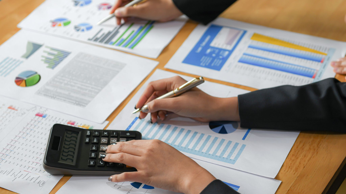 Líderes híbridos: ¿cómo la IA potencia el liderazgo y la toma de decisiones?  