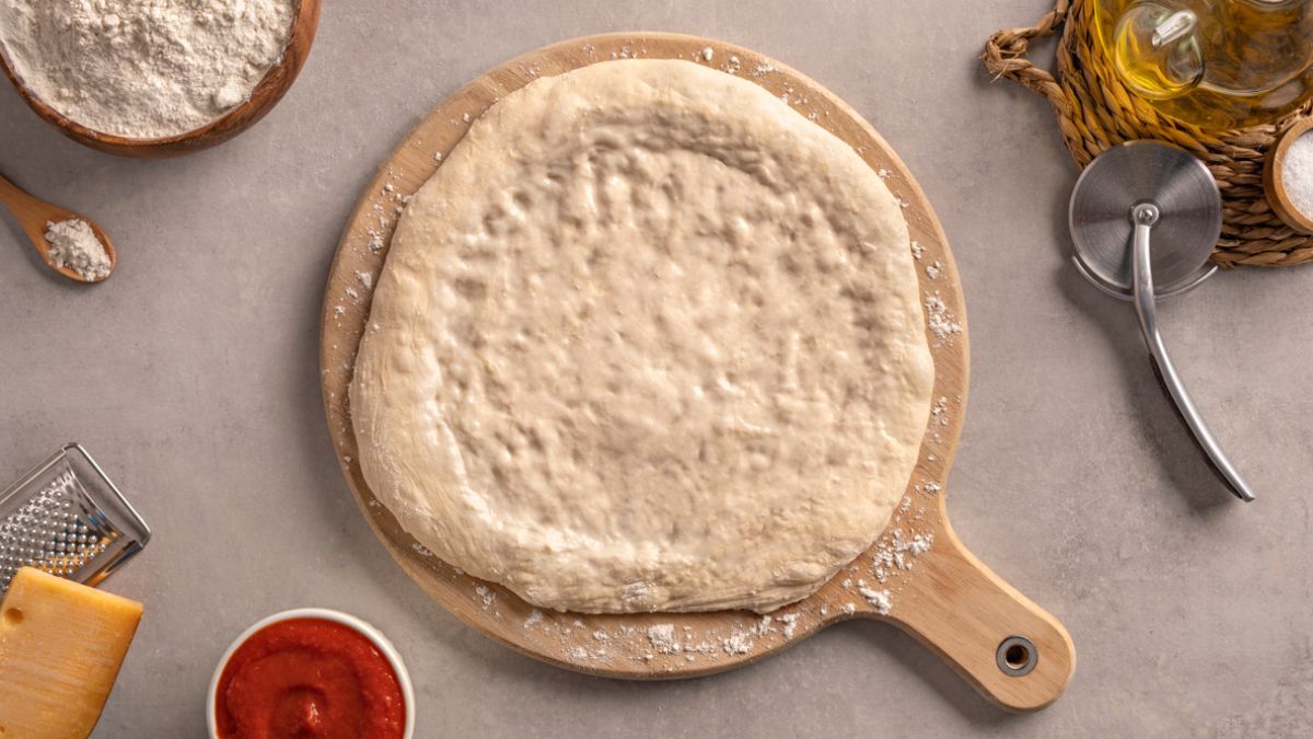 Todos los detalles para hacer masa de pizza de la mano de Maru Botana.