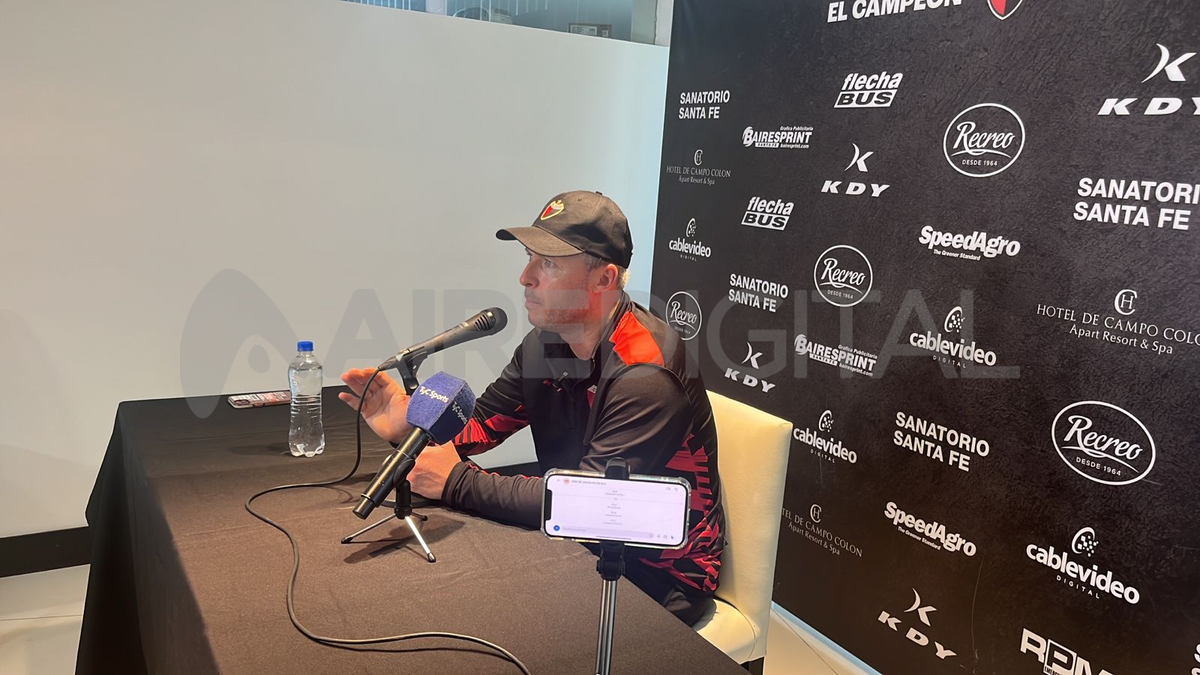 Israel Damonte brindó una conferencia de prensa en la previa de Colón-Vélez. Israel Damonte brindó una conferencia de prensa en la previa de Colón-Vélez.