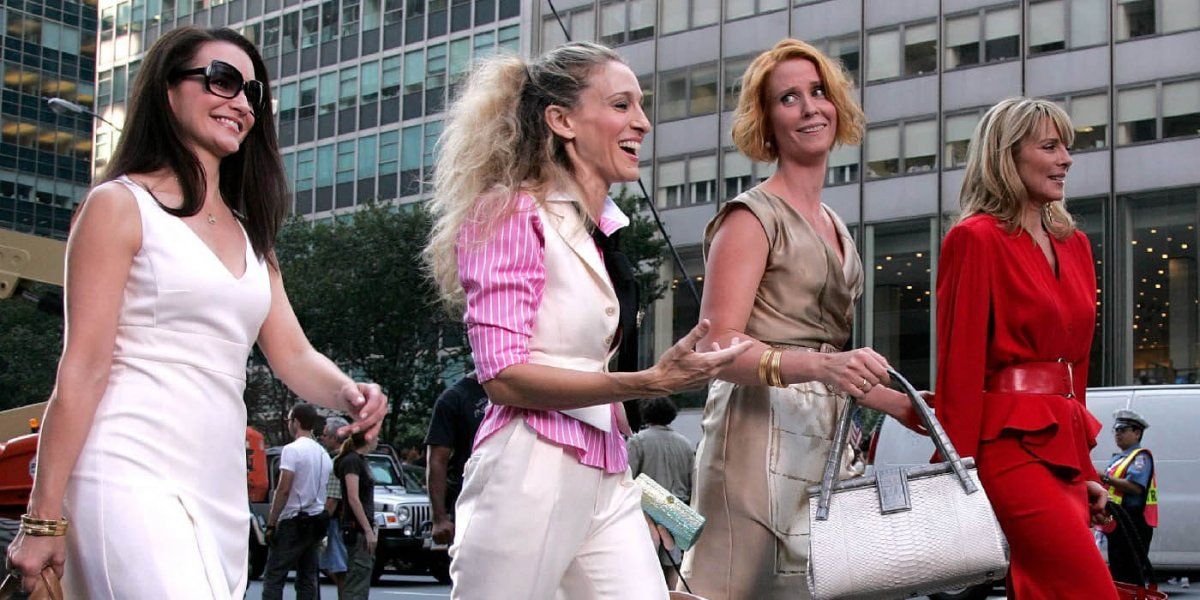  Sex and the City sigue la vida de 4 amigas en New York.