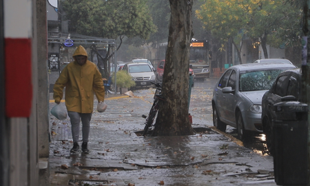 Aviso de lluvias con intensas ráfagas para sur del conurbano y La Plata en las próximas horas Aviso de lluvias con intensas ráfagas para sur del conurbano y La Plata en las próximas horas