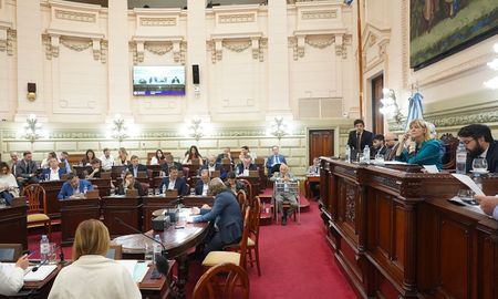 Este jueves, desde las 13, la Asamblea Legislativa dará tratamiento a los 48 pliegos para ocupar cargos de fiscales y defensores en la provincia de Santa Fe.