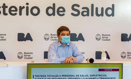 Es un tema de temporalidad, dijo Quirós respecto a la aprobación de la vacuna rusa en mayores de 60 años. Es un tema de temporalidad, dijo Quirós respecto a la aprobación de la vacuna rusa en mayores de 60 años.