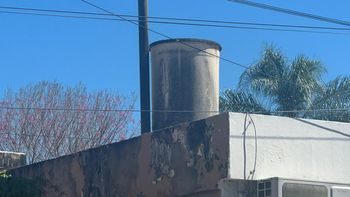 Ladrones sin límites en barrio Sur: robaron caños del tanque de agua de una vivienda