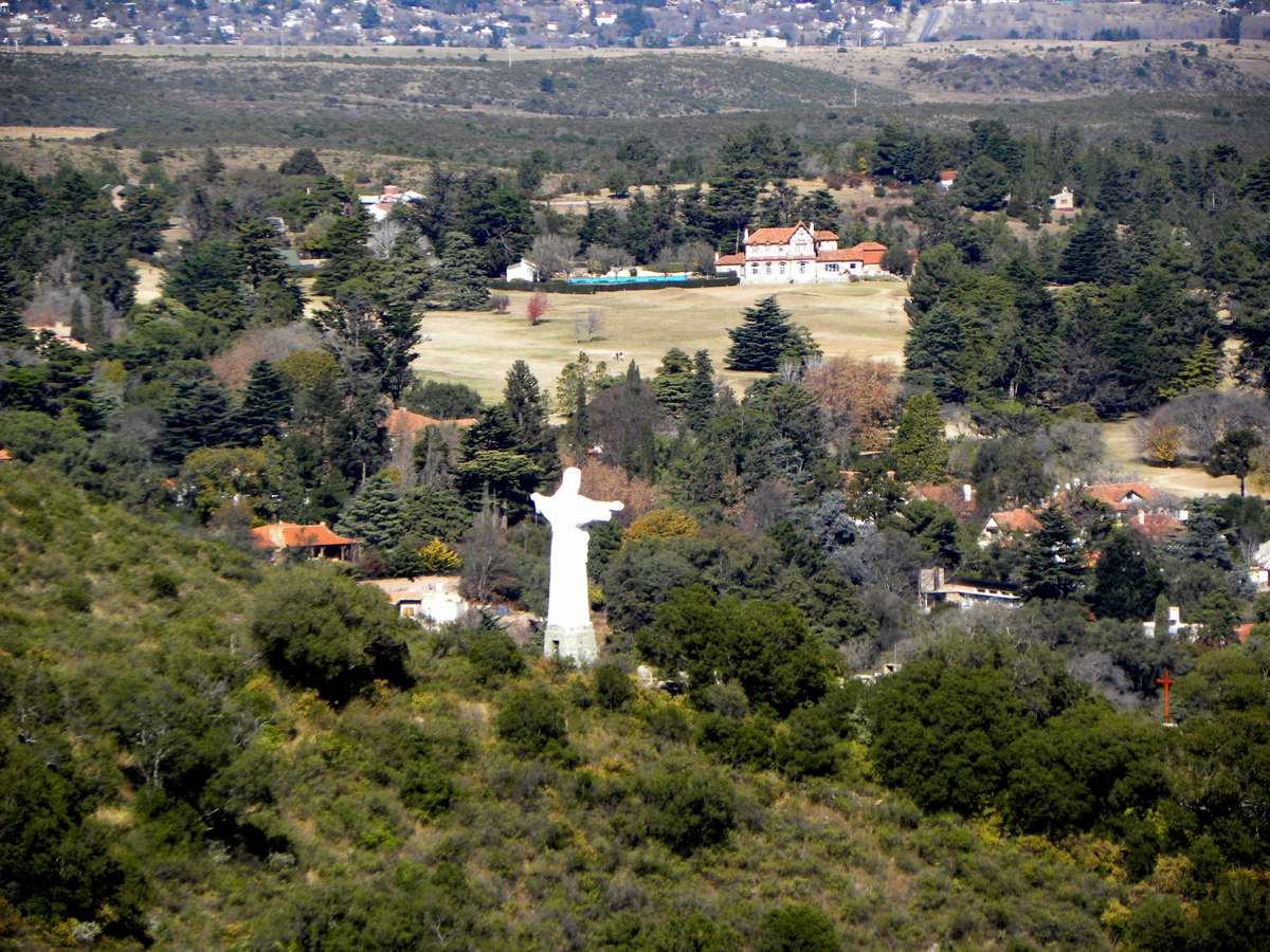 La Cumbre el destino ideal para conocer un finde largo. La Cumbre el destino ideal para conocer un finde largo.