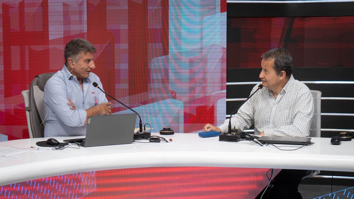Carlos Del Frade dijo que su objetivo es “derrotar el modelo de dependencia de Javier Milei”. Carlos Del Frade dijo que su objetivo es “derrotar el modelo de dependencia de Javier Milei”.