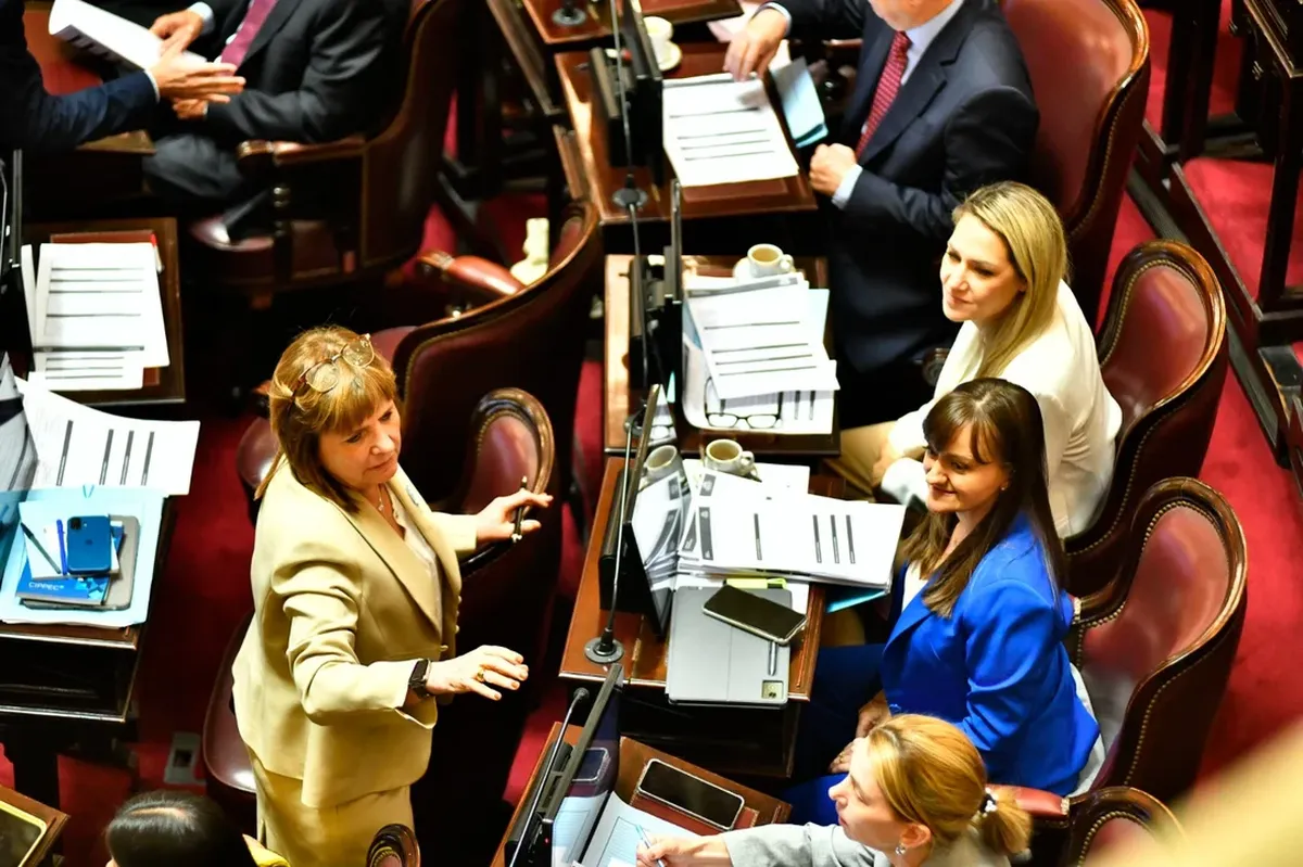 El Gobierno nacional confiaba en la tarde de este viernes en tener los 37 votos para aprobar el capítulo 2 del Presupuesto 2026.