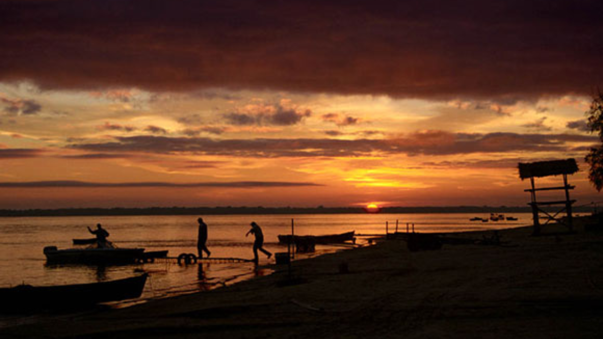 Itá Ibaté se encuentra sobre el Alto Paraná y ofrece una experiencia inigualable para los amantes de la pesca.