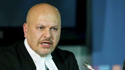El fiscal de la Corte Penal Internacional llegó a Ucrania para analizar posibles crímenes de guerra.