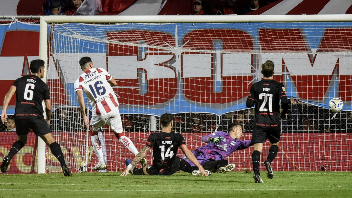 Unión recibe a Estudiantes de La Plata en el 15 de Abril en el inicio del Torneo Clausura de Primera División.