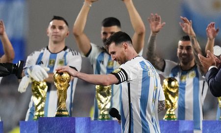 La Albiceleste se llevó la victoria por 2-0 en una noche histórica que tuvo como objetivo el reencuentro del público con los campeones del mundo. La Albiceleste se llevó la victoria por 2-0 en una noche histórica que tuvo como objetivo el reencuentro del público con los campeones del mundo.
