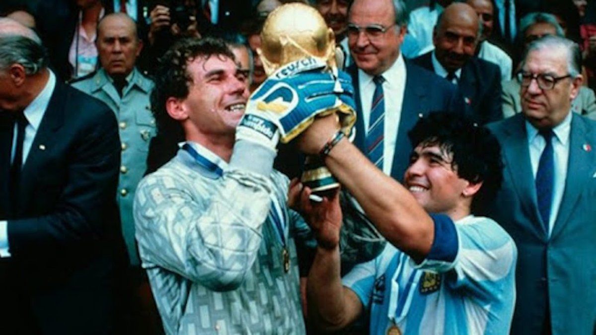 Nery Pumpido recordó a Diego Maradona en Aire de Santa Fe 91.1.