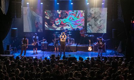 La banda se formó en 2020 con la idea de ofrecer un verdadero homenaje a la magnífica obra de Los Redondos y de Carlos “Indio” Solari. Foto: Tribus La banda se formó en 2020 con la idea de ofrecer un verdadero homenaje a la magnífica obra de Los Redondos y de Carlos “Indio” Solari. Foto: Tribus