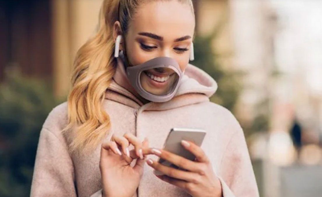 Tapabocas inteligente que mide la cantidad de aire.