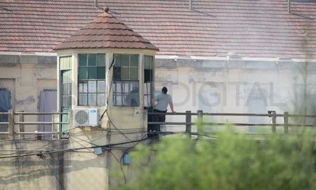 La cárcel de Corona es una de las unidades penitenciarias de la provincia de Santa Fe que se encuentra excedida en su capacidad de alojamiento. La cárcel de Corona es una de las unidades penitenciarias de la provincia de Santa Fe que se encuentra excedida en su capacidad de alojamiento.