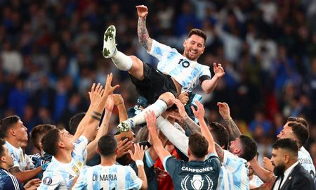 elogiosas criticas sobre argentina tras imponerse a italia en la finalissima de wembley elogiosas criticas sobre argentina tras imponerse a italia en la finalissima de wembley