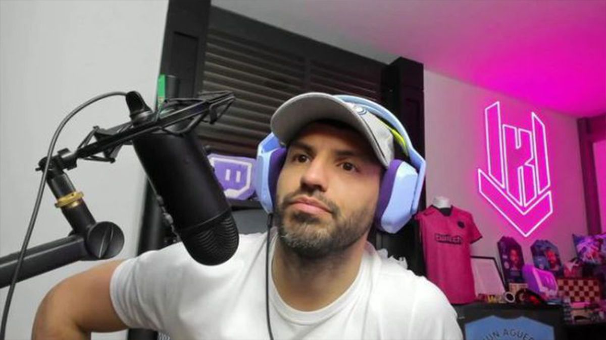 El Kun Agüero se ha abierto camino en el mundo del stream, a raíz de la pandemia mundial. Si bien, hoy en día, el futbolista se encuentra inactivo en la plataforma desde antes de la copa américa, lo considera como un segundo trabajo, y por esta razón ha recibiendo fuertes críticas.