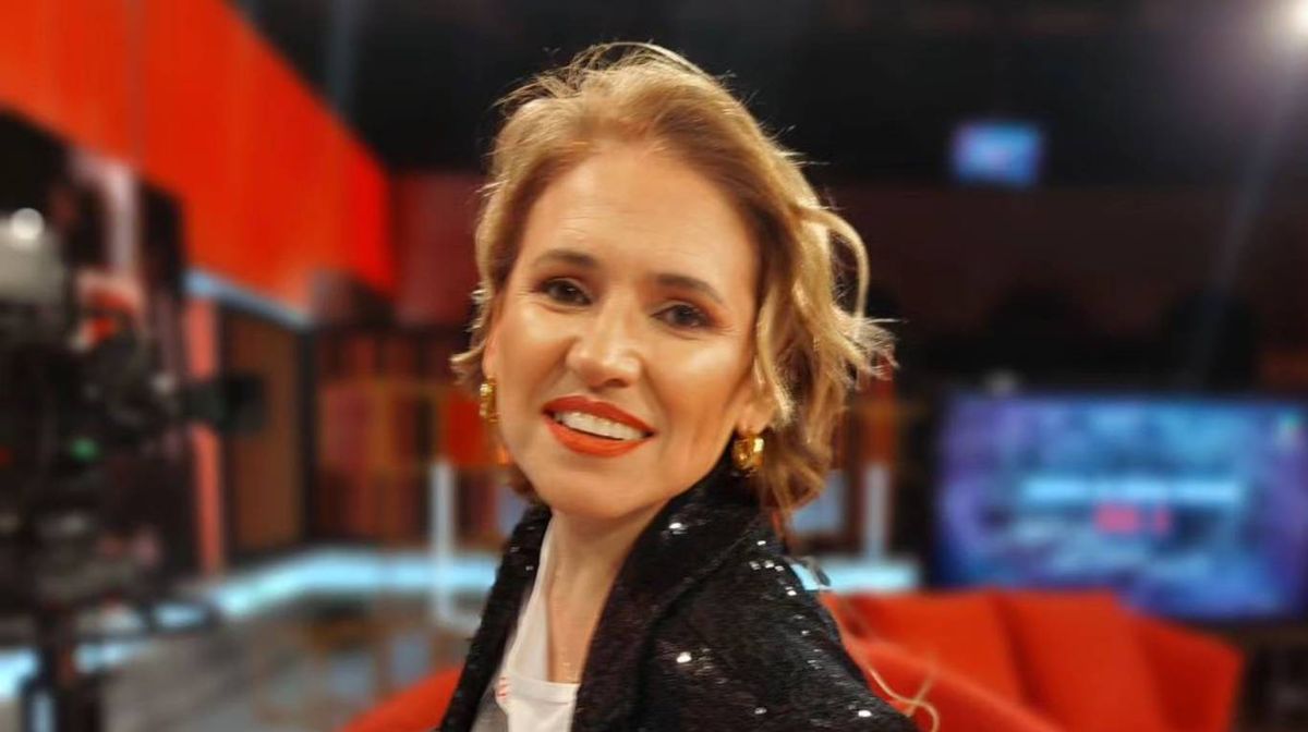 Fernanda Iglesias tiene 56 años. Fernanda Iglesias tiene 56 años.