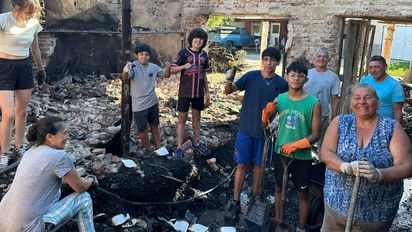 Incendio en barrio Cabal: el día después, cuando la solidaridad reconstruye