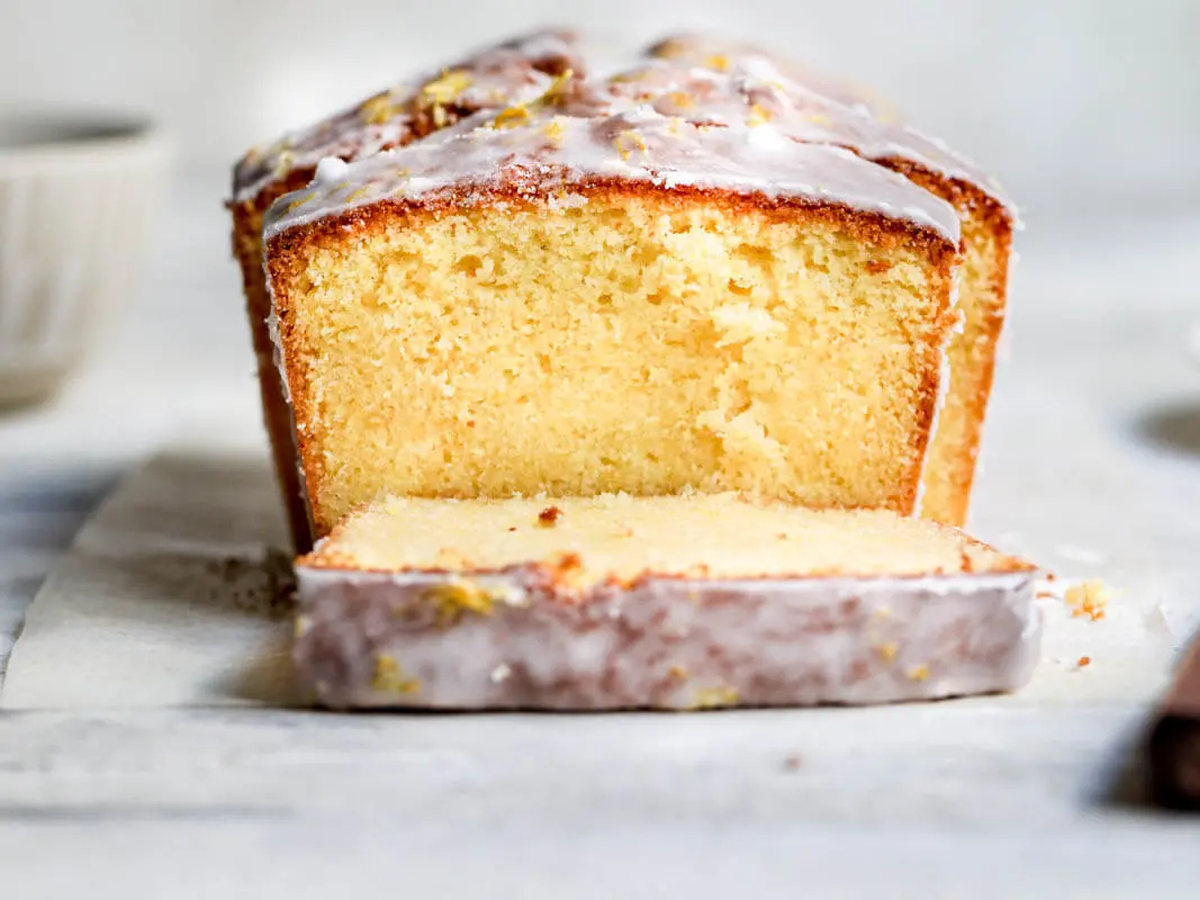 El budín de limón es una excelente opción para acompañar los mates de la tarde y sorprender a tu familia. El budín de limón es una excelente opción para acompañar los mates de la tarde y sorprender a tu familia.