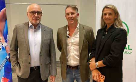 Emilio Moreno, Patricio López y Vaninna Trombert valolaron la importancia de que Garay Sport continúe ampliando su cobertura médica. Emilio Moreno, Patricio López y Vaninna Trombert valolaron la importancia de que Garay Sport continúe ampliando su cobertura médica.