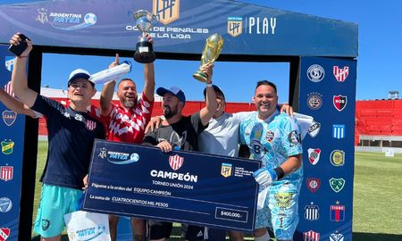 La Joya, campeón del campeonato de penales Argentina patea que organizó la AFA en Unión. La Joya, campeón del campeonato de penales Argentina patea que organizó la AFA en Unión.