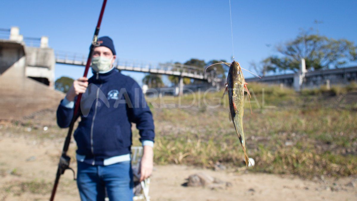 Este sábado volvió a habilitarse la pesca recreativa en Santa Fe. 